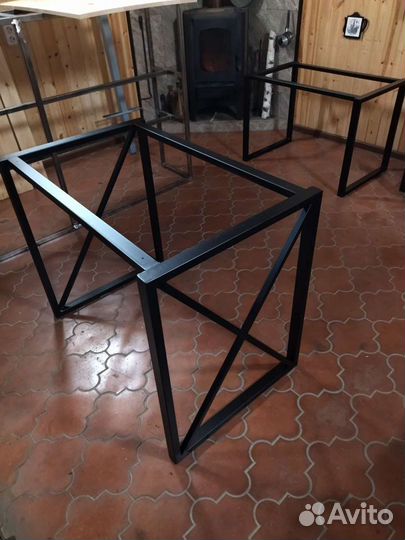 Подстолье лофт