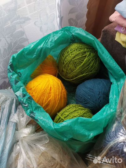 Мешок ниток для вязания