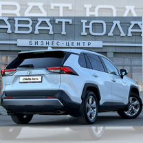 Toyota RAV4 2.0 CVT, 2020, 71 500 км, с пробегом, цена 3 349 000 руб.