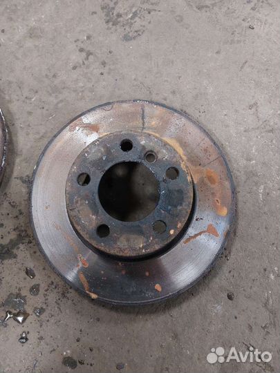 Передние тормозные диски BMW F30