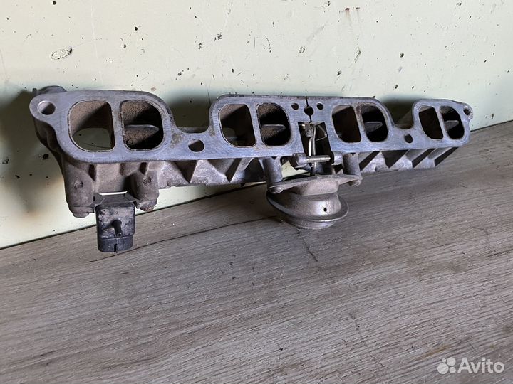 Вихревая заслонка впускного коллектора Toyota