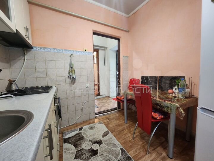 5-к. квартира, 87 м², 1/2 эт.