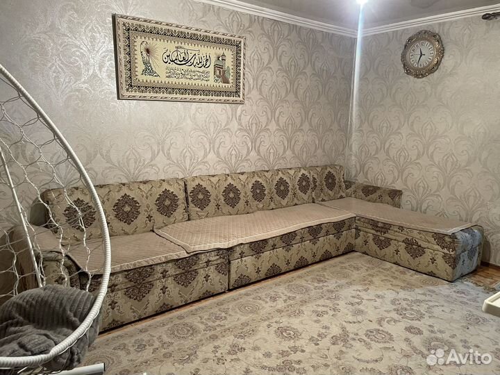 Продаю холл