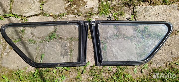 BMW E30 задние боковые стекла купе