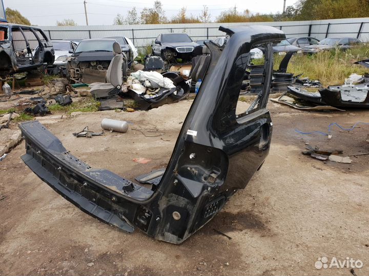 Крыло заднее правое четверть vw touareg с панелью