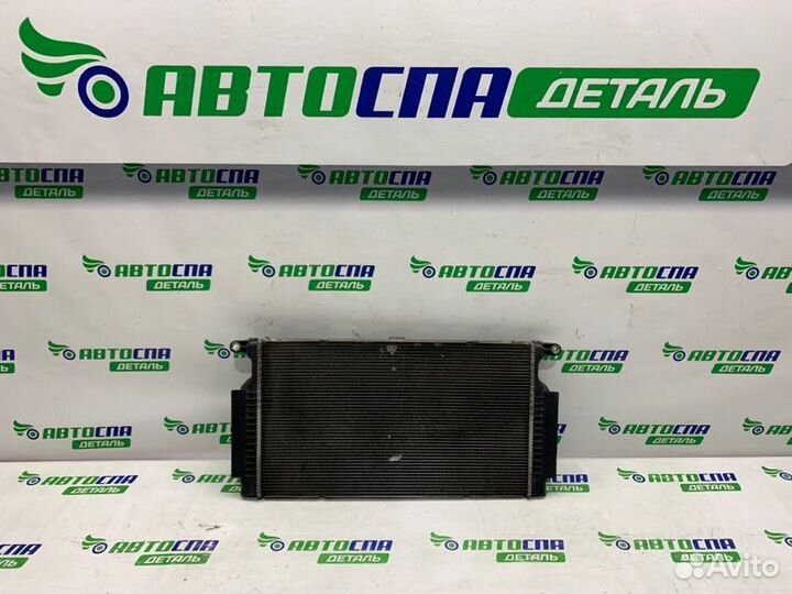 Радиатор охлаждения двигателя Toyota Avensis T270