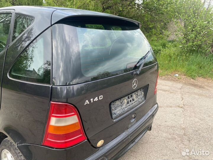 Крышка багажника Mercedes W168 A-class