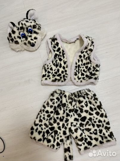 Продам новогодние костюмы