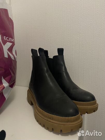 Вещи женские s