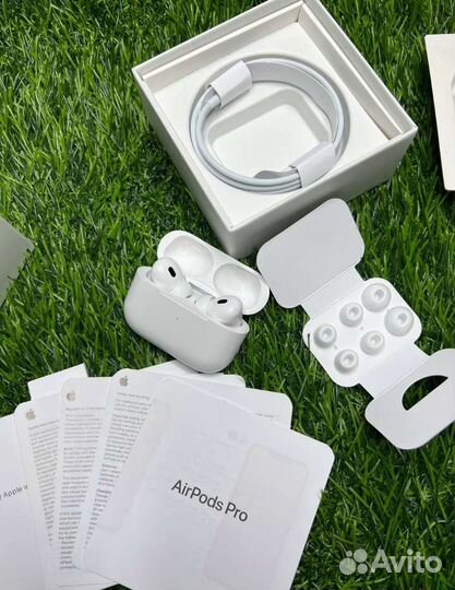 Apple AirPods Pro (2-го поколения, 2022)