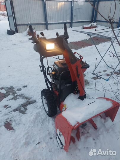 Снегоуборщик бензиновый husqvarna