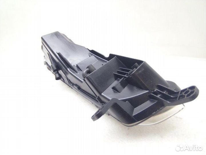 Фара противотуманная передняя левая Volkswagen