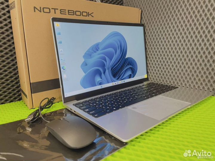 Новый Ноутбук OEM i7/24Gb/SSD1TB/UHD