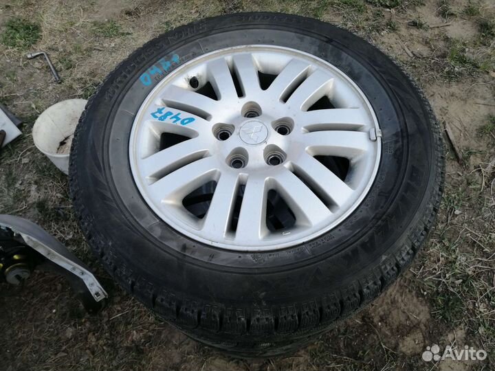 Bridgestone Blizzak VRX 215/60 R16 95Q