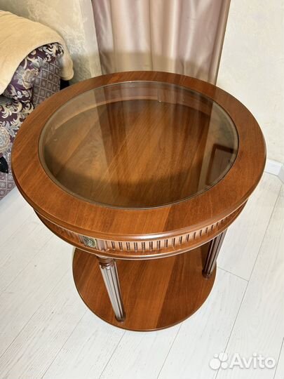 Кофейный столик