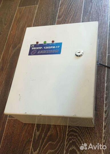 Блок питания 12В резервируемый