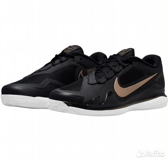 Кроссовки теннисные женские Nike 42 р