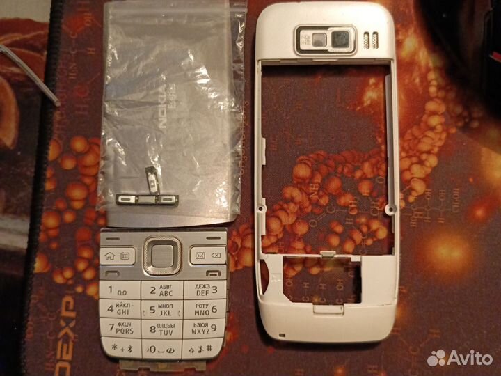 Корпус и клавиатура на телефон Nokia E-52
