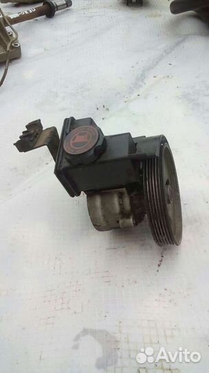 Насос гура Пежо 206. 1.4