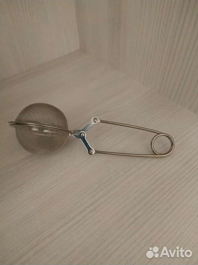 Ситечко-щипцы для чая