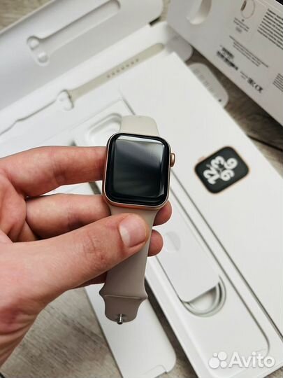 Часы apple watch se 40 mm идеальные