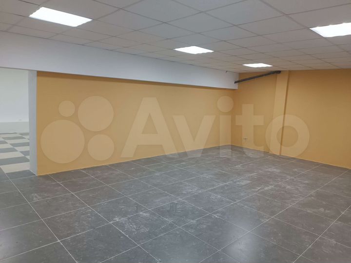 Торговая площадь, 80 м²