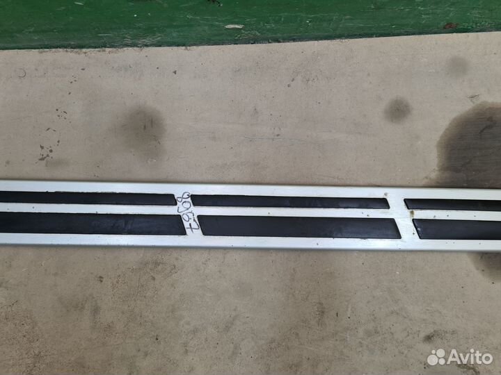 Накладка порога левая BMW X7