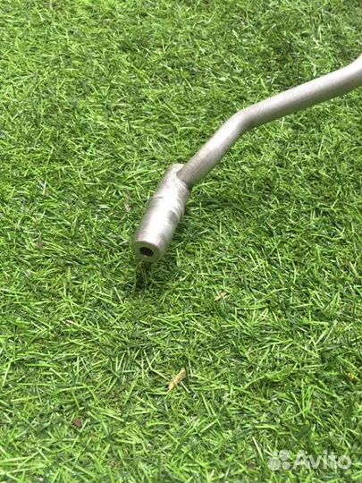 Трубка кондиционера Audi A4 B8 2.0 2011