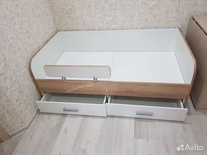 Кровать детская со съемным бортиком (80х160) №1