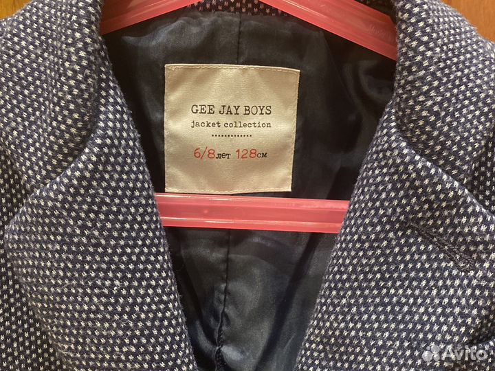 Пиджак на мальчика 128 размер