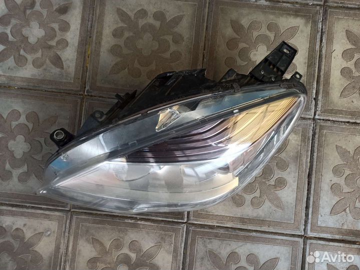 Фара Mercedes R class оригинал