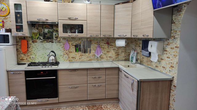 3-к. квартира, 72 м², 1/2 эт.