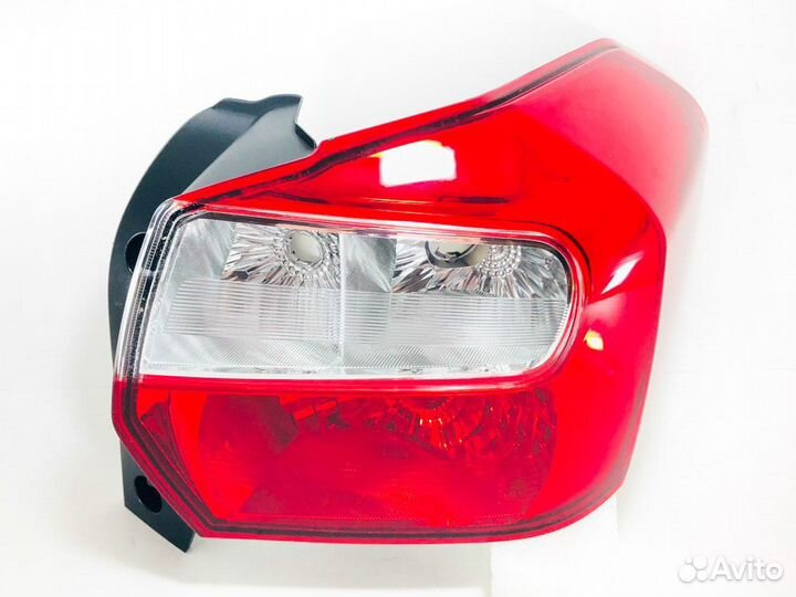 Фонарь правый задний в крыло Subaru XV