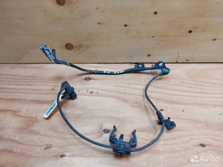 Датчик ABS прав. перед. toyota carina ED