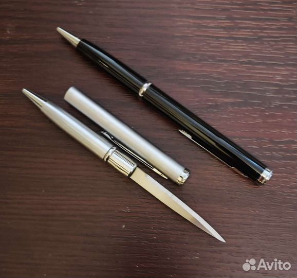 Ручка и цепочка