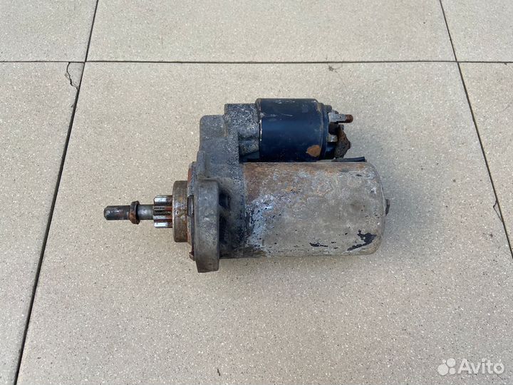 Стартер Volkswagen Golf 4