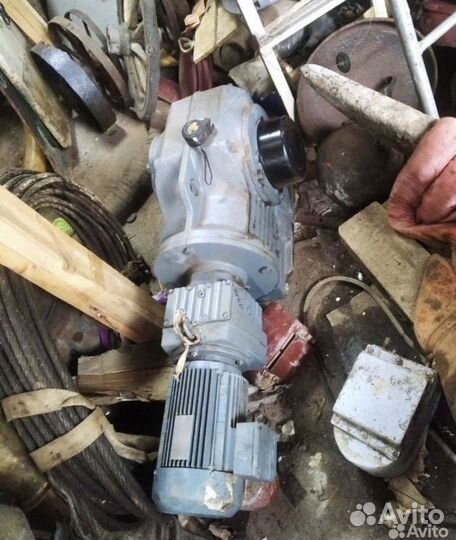 Мотор редуктор