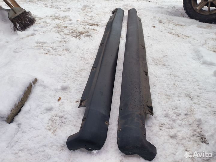 Накладки порогов Mazda Xedos 6