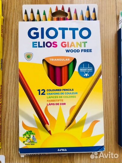 Карандаши, краски, фломастеры