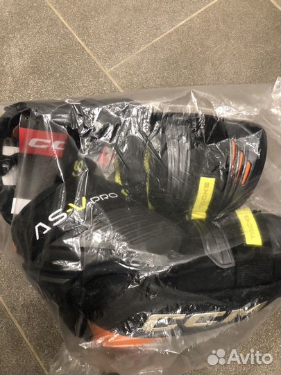 Хоккейные налокотники CCM AS-V pro