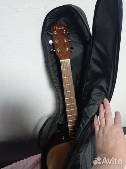 Электроакустическая гитара fender