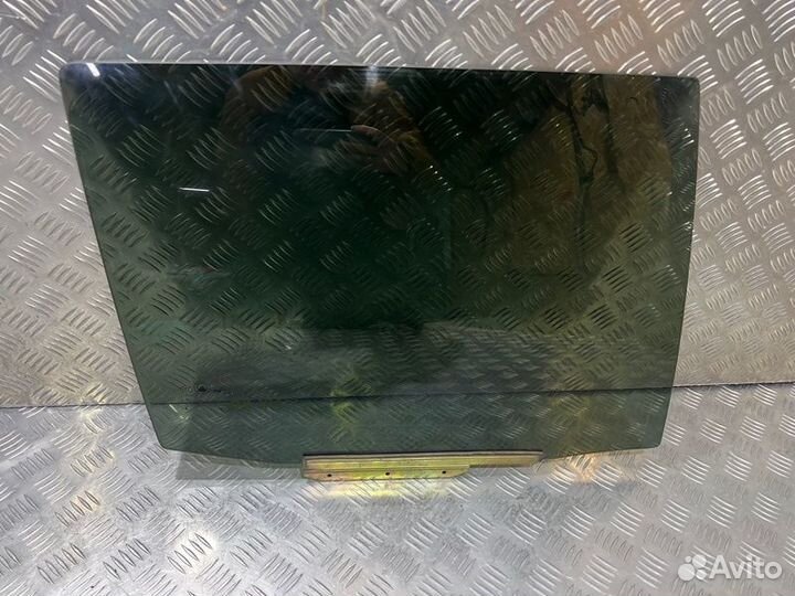 Стекло заднее правое Geely Mk-Cross 2012