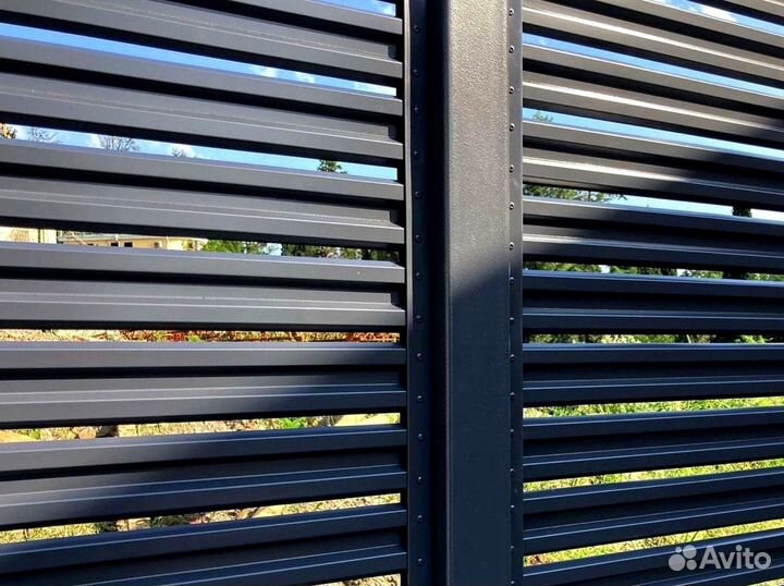 Заборы из оцинкованного металла под ключ