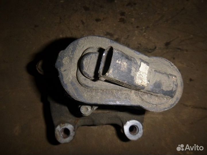 Суппорт задний правый Volkswagen tiguan 2011-2016