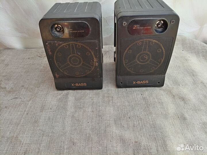 Колонки с цветомузыкой