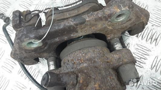 Суппорт тормозной передний правый mercedes benz E