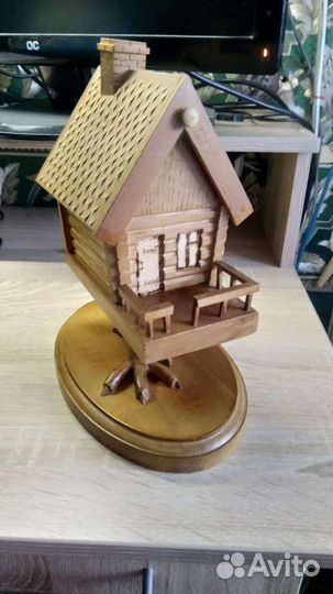 Избушка на курьих ножках ручной работы