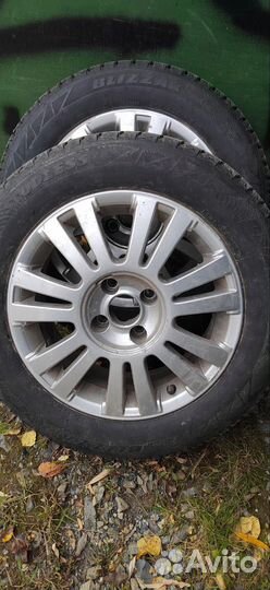 R16 Bridgestone Blizzak Ice 205/60, PCD 4x108 DIA 65.1