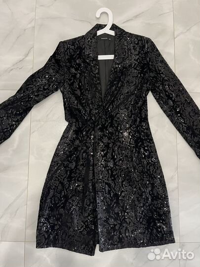 Платье reserved