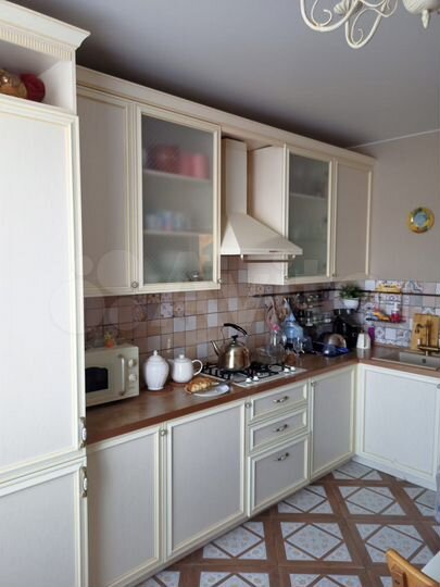 3-к. квартира, 82,4 м², 1/3 эт.